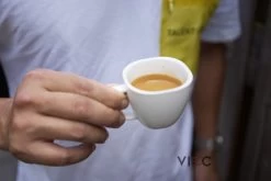 Vietnamese Dark Roast Koffiebonen 500g | 20% Arabica - 80% Robusta | DAM Koffie -Koffiedranken 1200x800 7